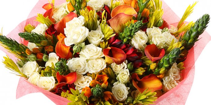 Order of cheap flowers online with delivery to the address in Riga and other Latvian cities