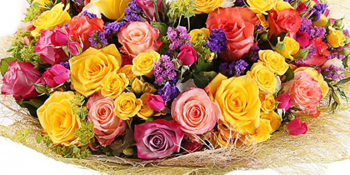 Order mothers day flowers with delivery to any address in Riga and all over Latvia.