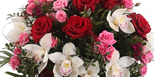 С чего начать поиск букета в Риге: букет цветов в подарок на свадьбу?