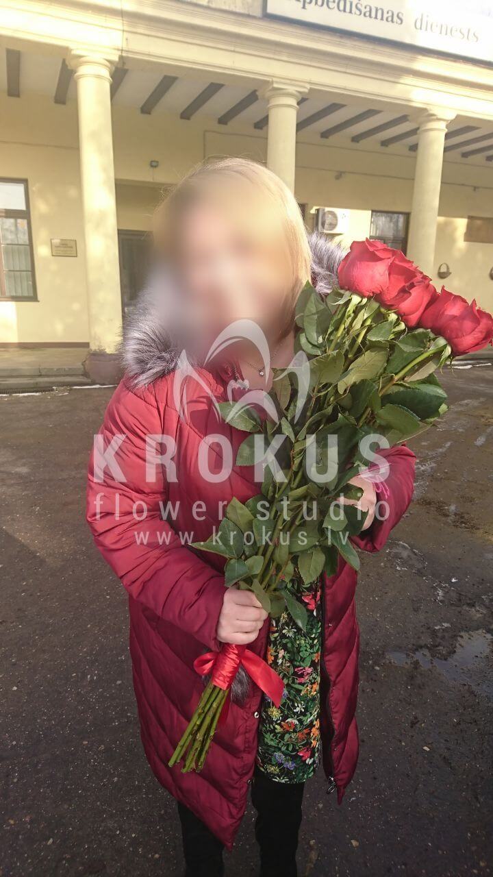 Deliver flowers to Rīga (red roses)