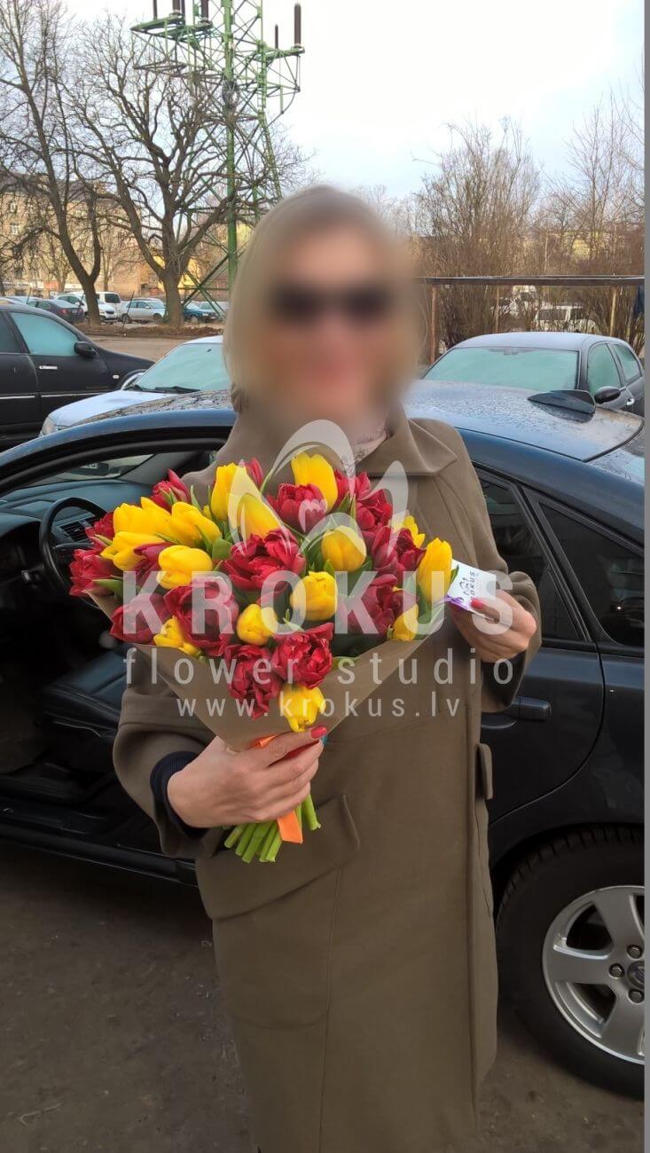 Доставка цветов в город Latvia (тюльпаныпионовидные тюльпаны)