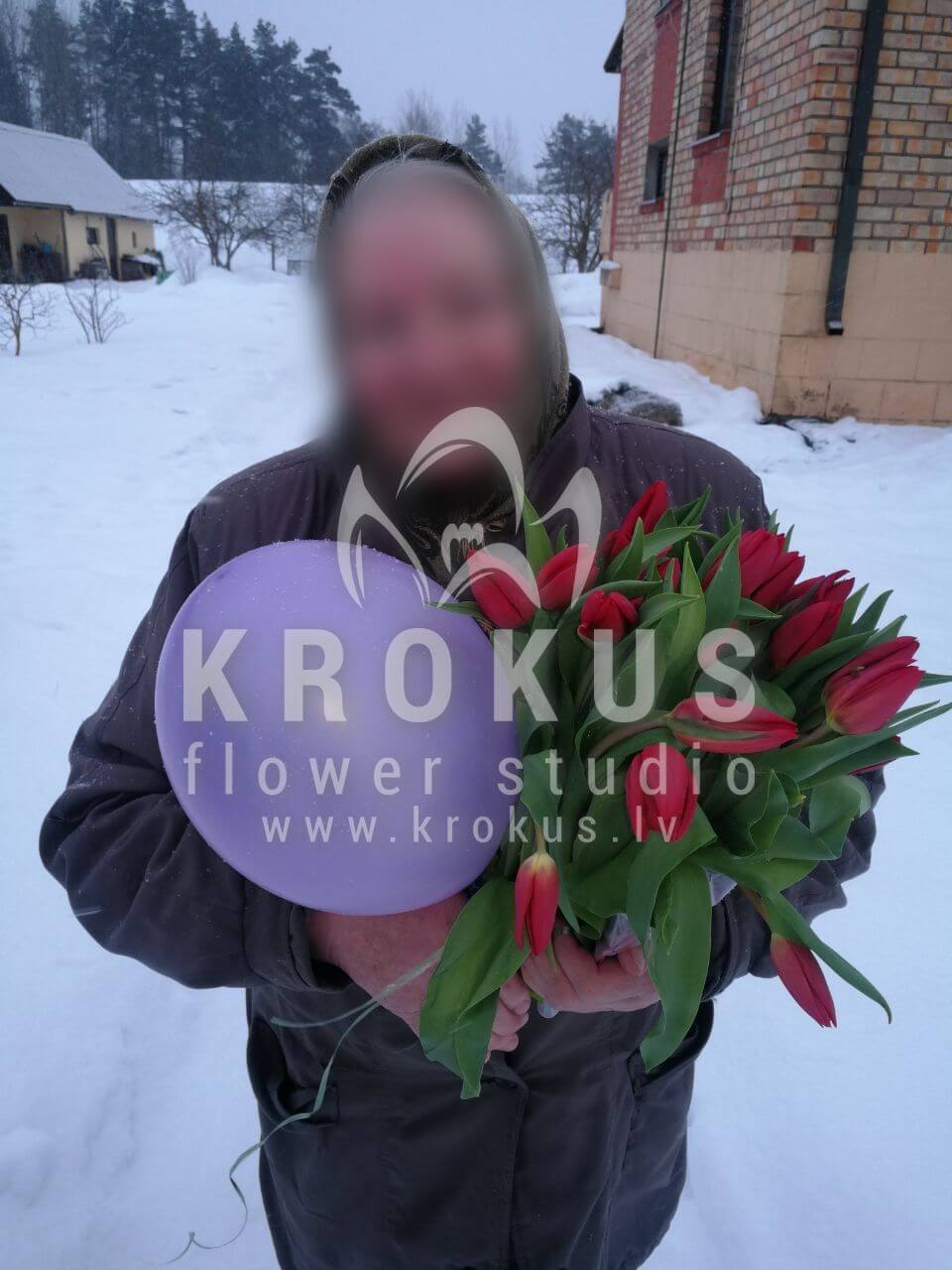 Deliver flowers to Rēzekne (tulips)