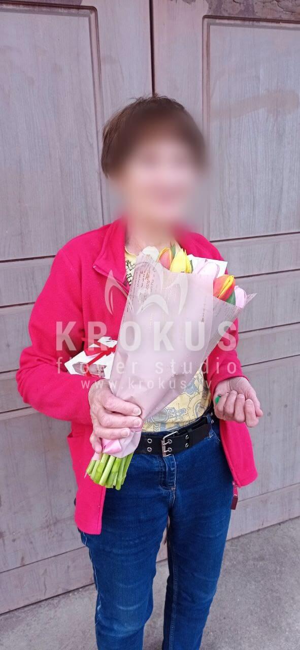 Deliver flowers to Rīga (tulips)