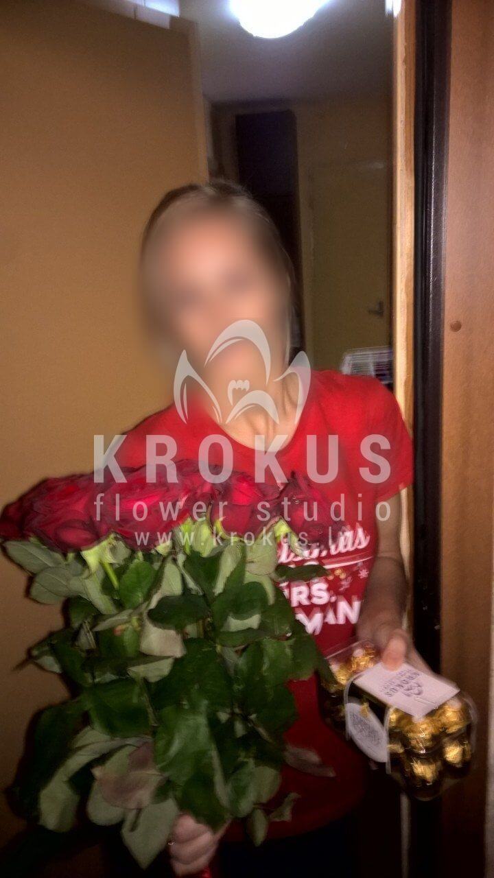 Deliver flowers to Rude (red roses)