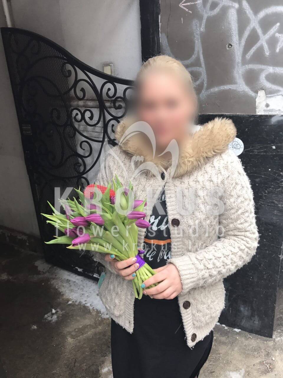 Deliver flowers to Rīga (tulips)