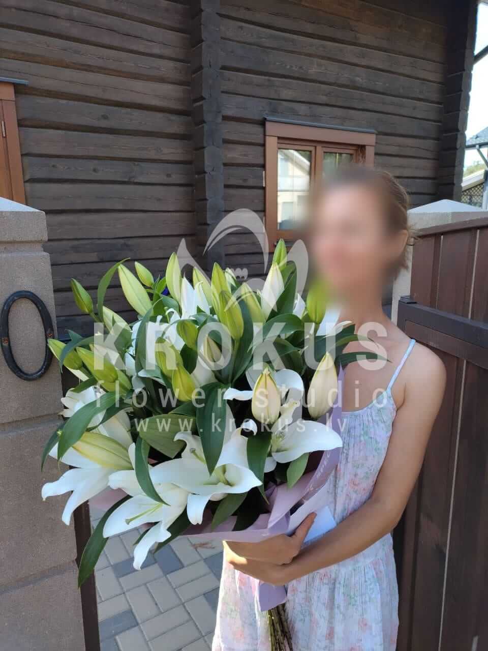 Deliver flowers to Garupe (lilies)