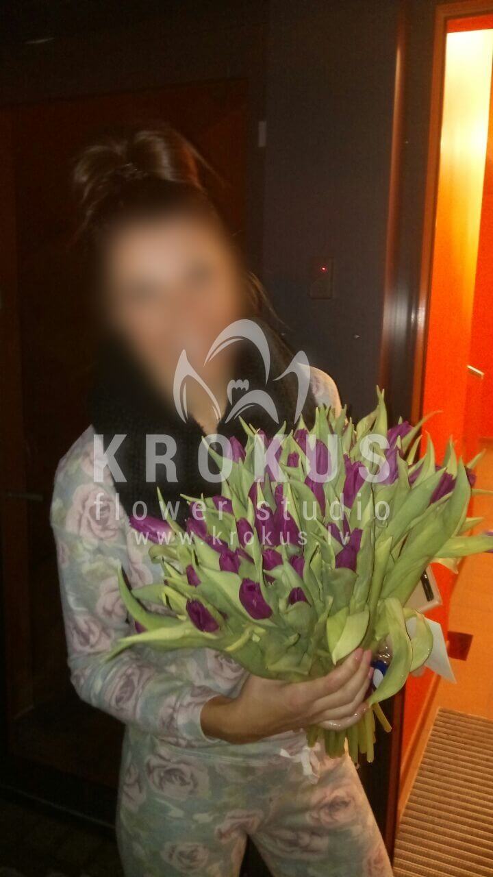 Deliver flowers to Rīga (tulips)