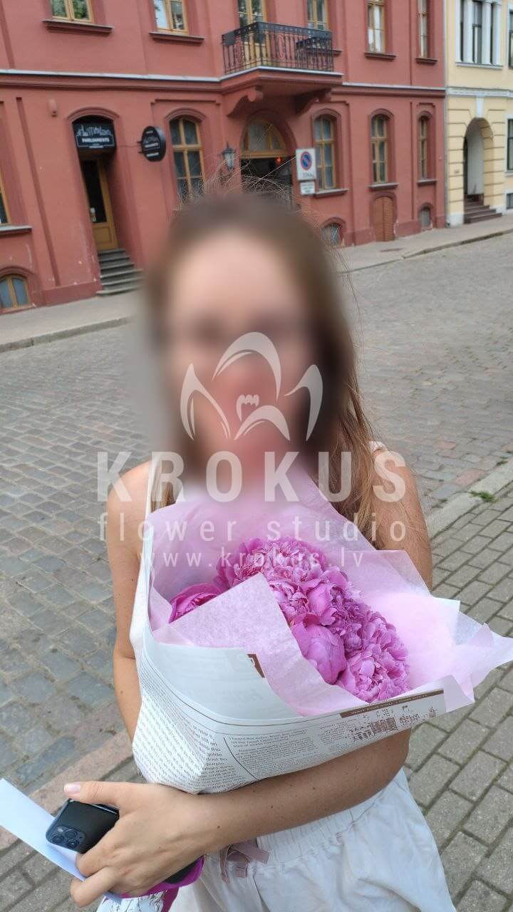 Deliver flowers to Rīga (peonies)