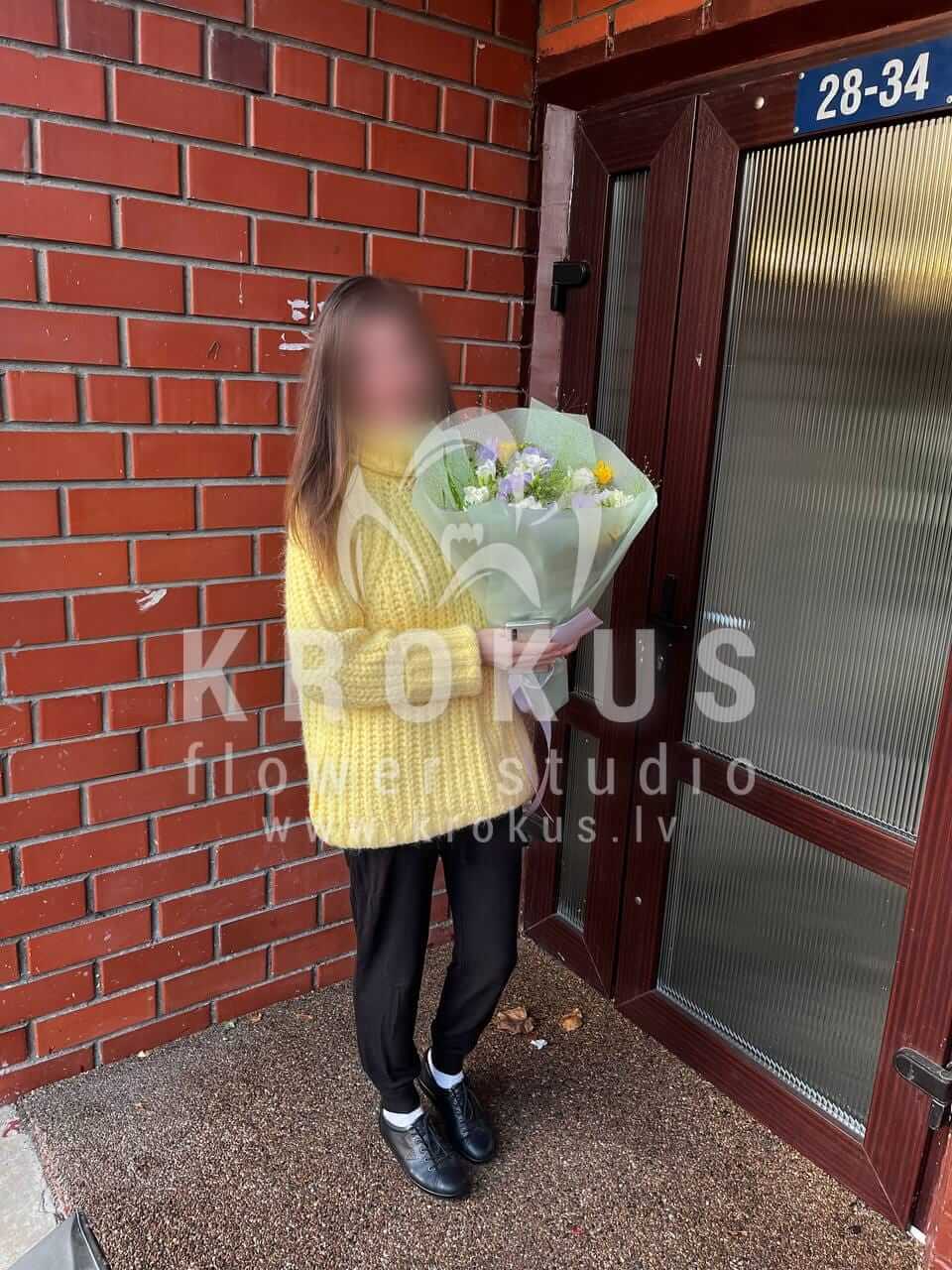 Deliver flowers to Rīga (freesia)