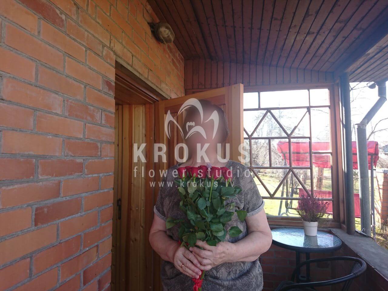 Ziedu piegāde Latvia Jelgava (sarkanas rozes)