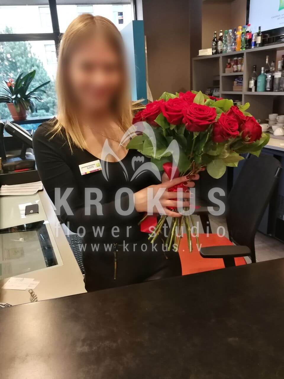 Deliver flowers to Rīga ()