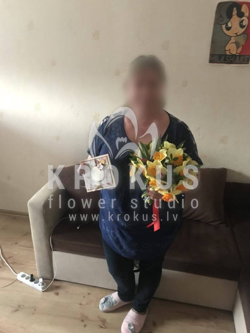 Deliver flowers to Rīga (tulipspistaciadaffodil)