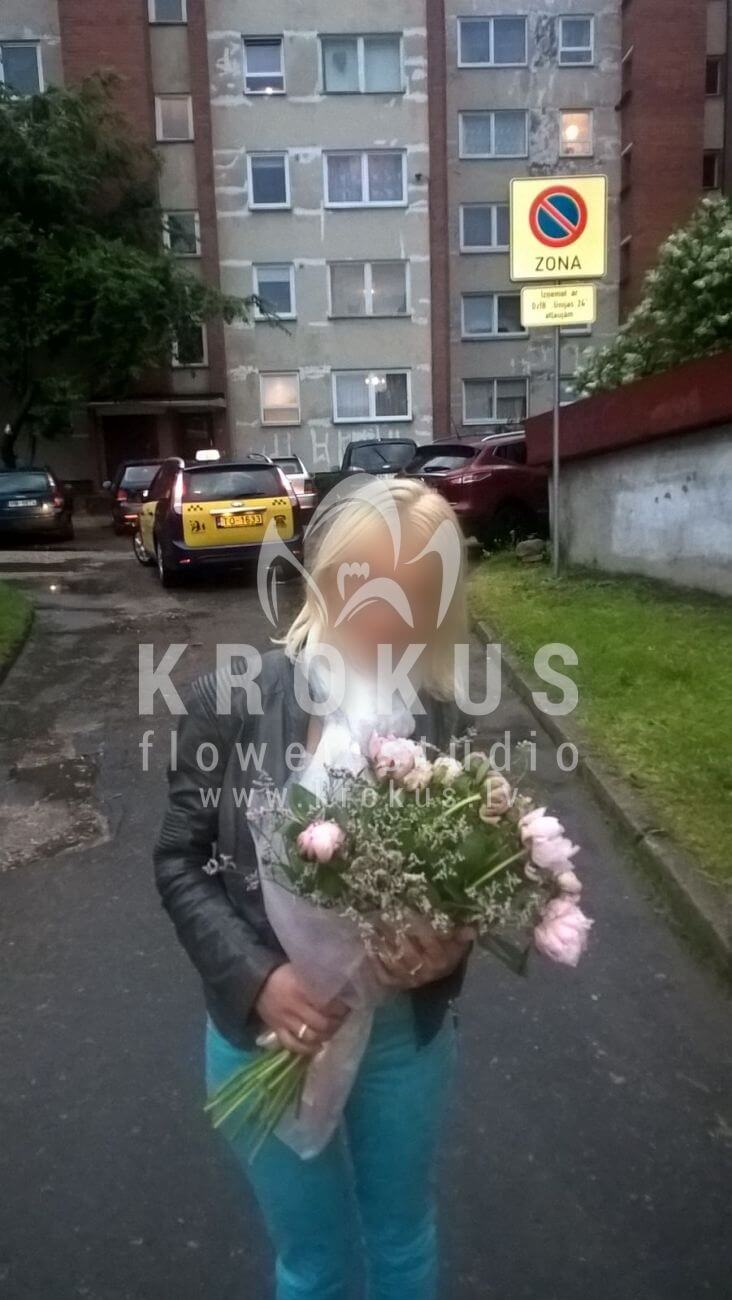 Доставка цветов в город Latvia (грин беллпионы)