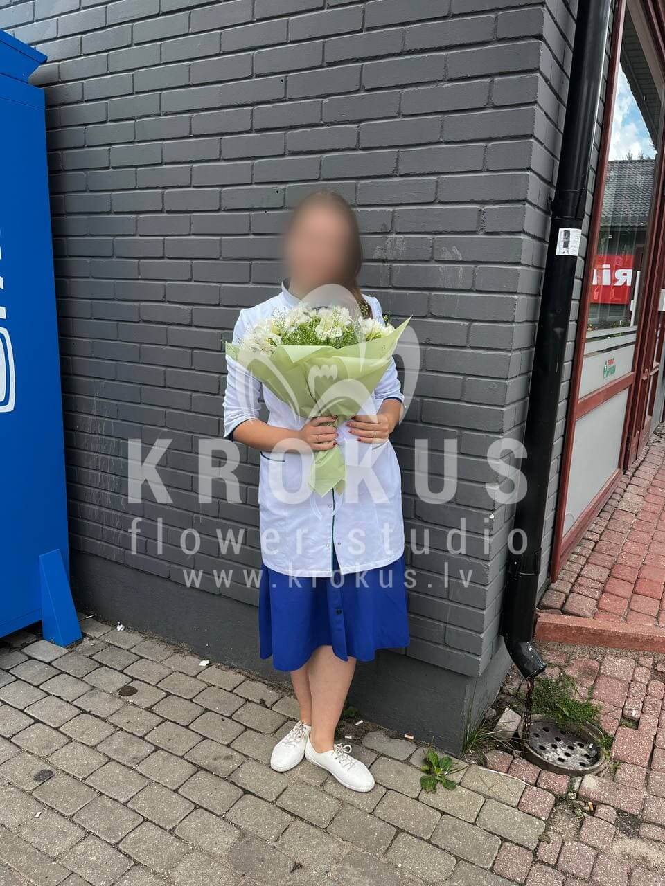 Deliver flowers to Rīga (freesia)