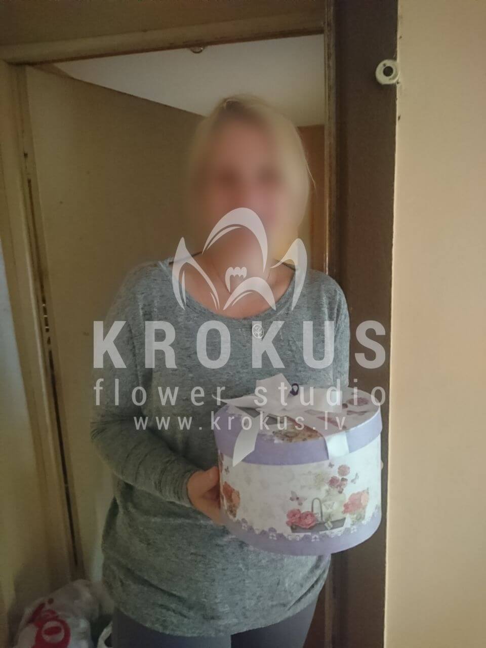Deliver flowers to Limbaži (box)