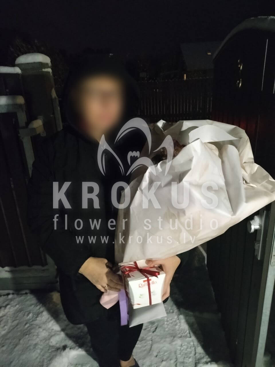 Deliver flowers to Kalngale (gypsophila)