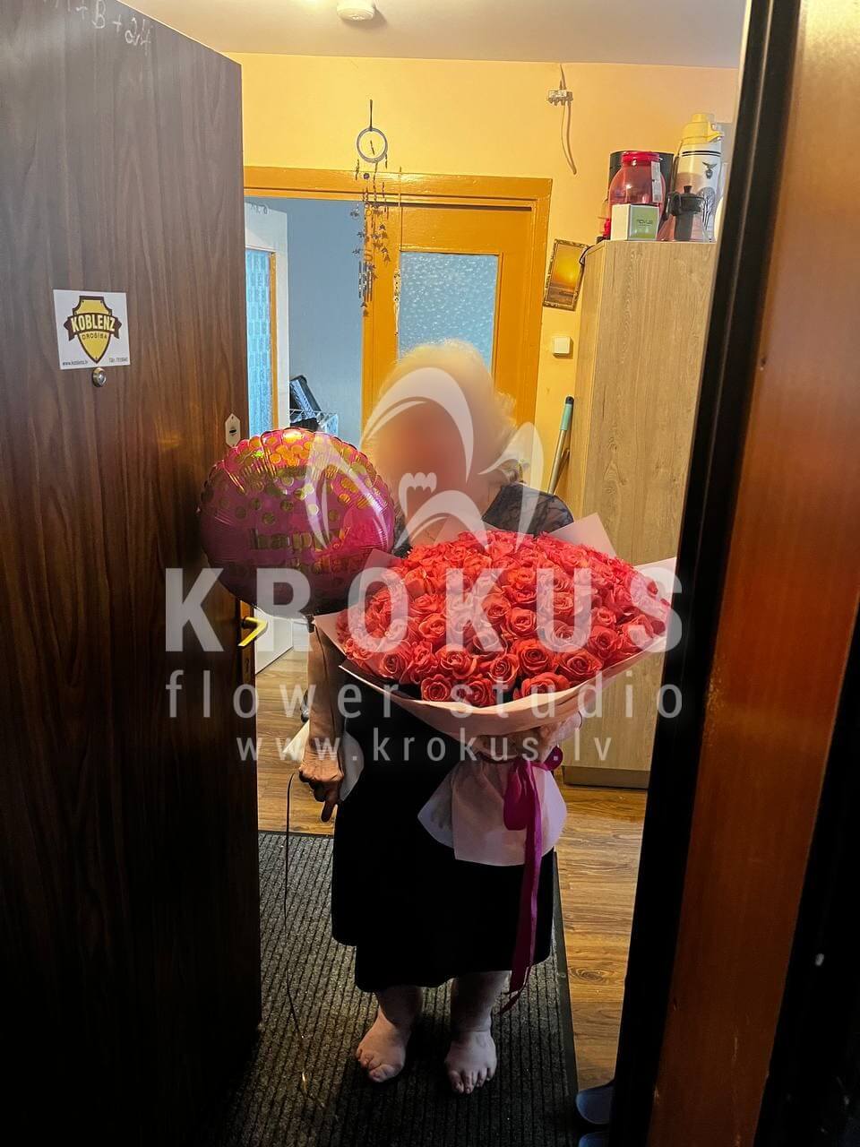 Доставка цветов в город Ķekava (красные розы)