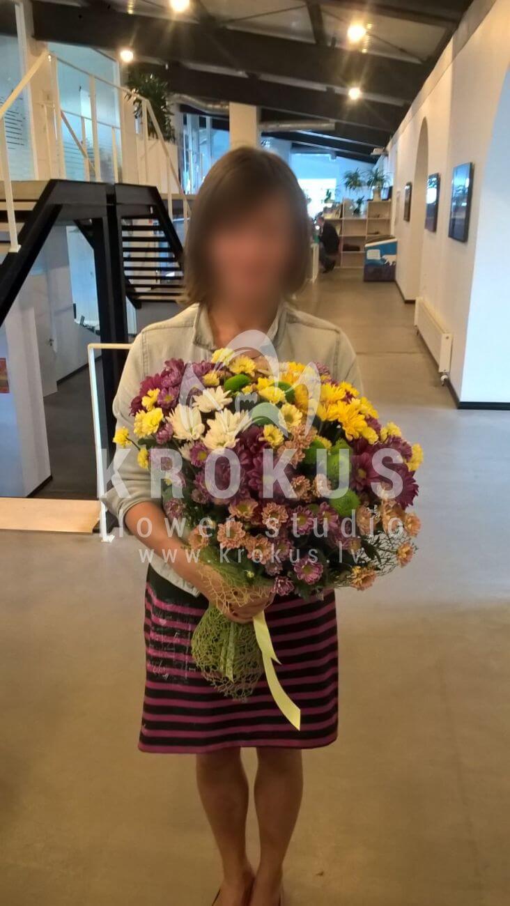 Ziedu piegāde Latvia Latvia (krūmrozeslotossorhidejasalstremērijaornithogalum (baltstarīte)eryngiumeikaliptspeonveidīgās rozessarkanas rozes)