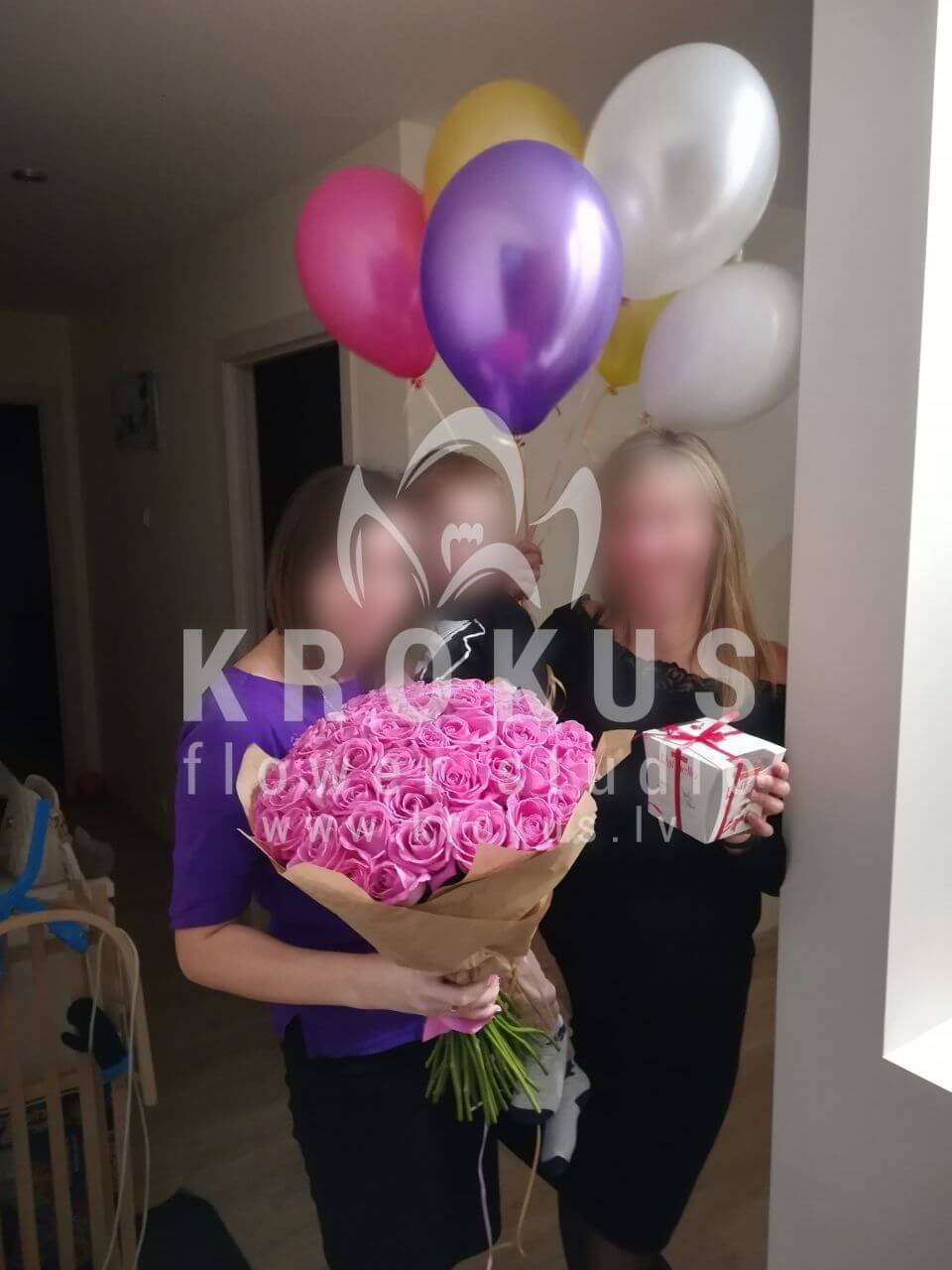 Deliver flowers to Rīga (pink roses)