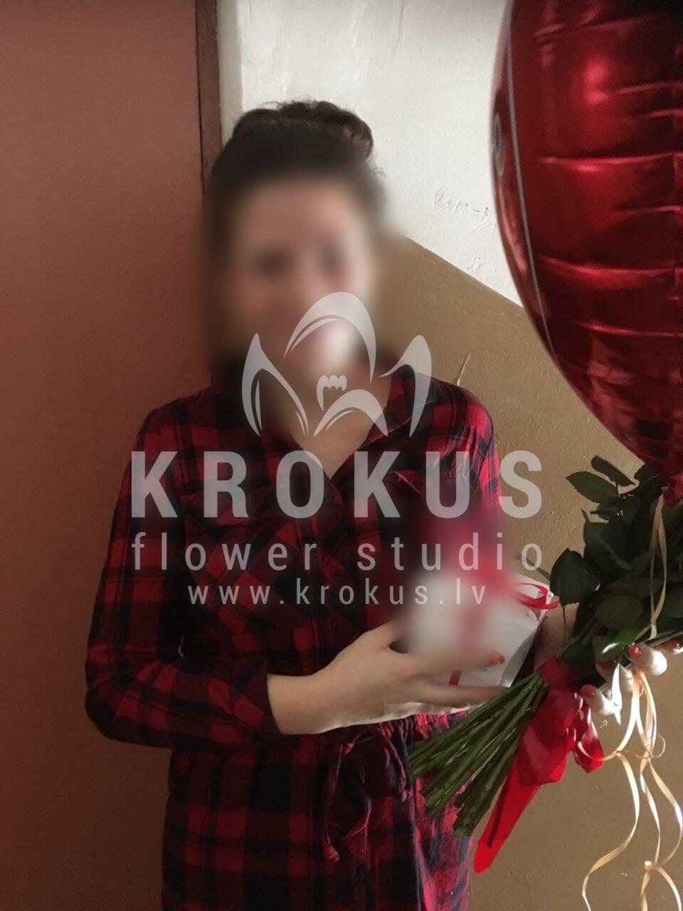 Deliver flowers to Limbaži (red roses)