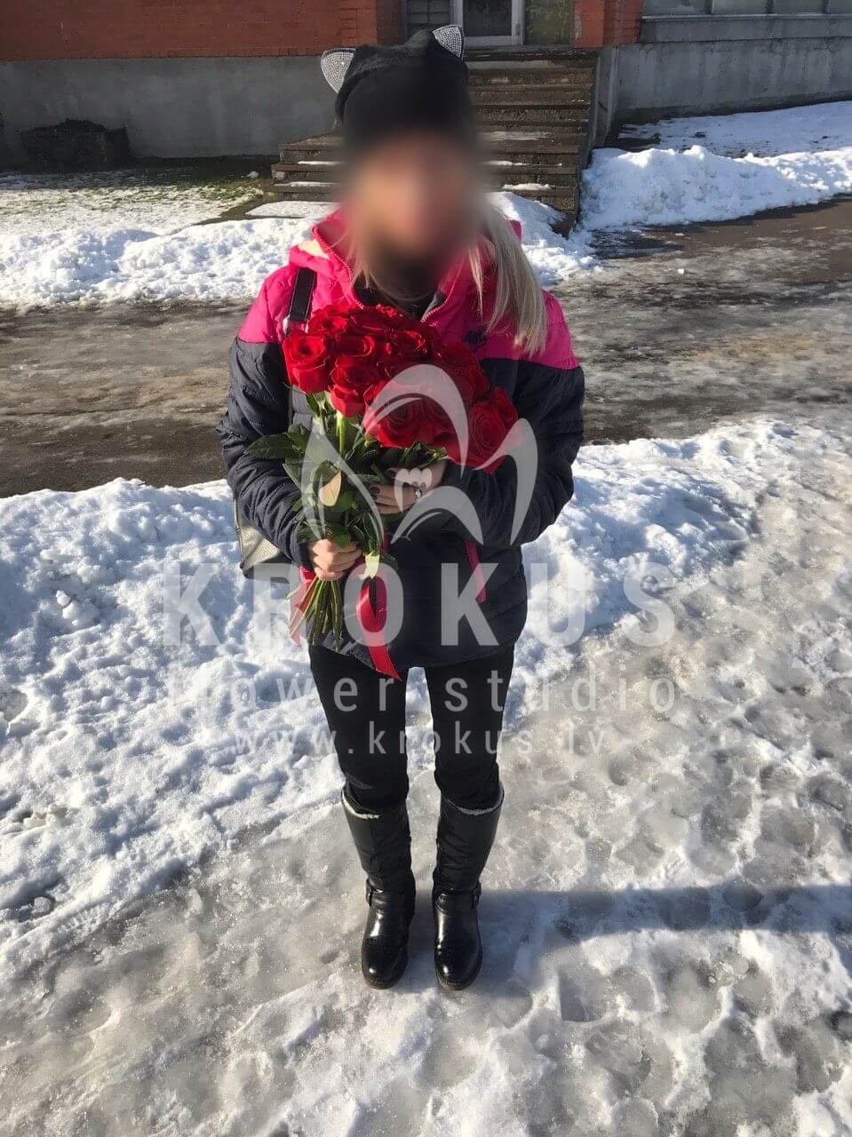 Deliver flowers to Rīga (red roses)