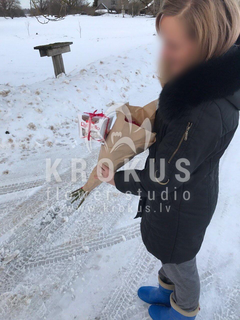 Доставка цветов в город Mālpils (красные розы)