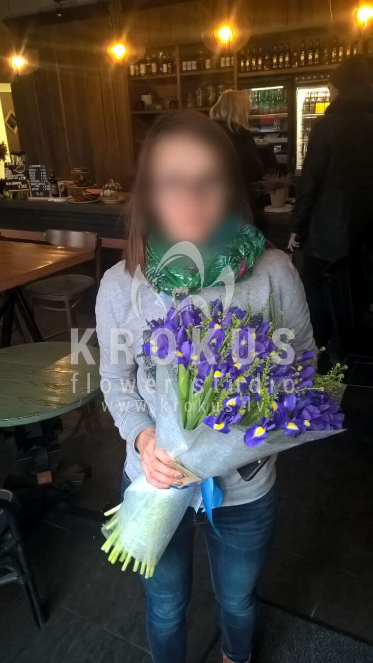 Deliver flowers to Latvia (irisesgree bell)
