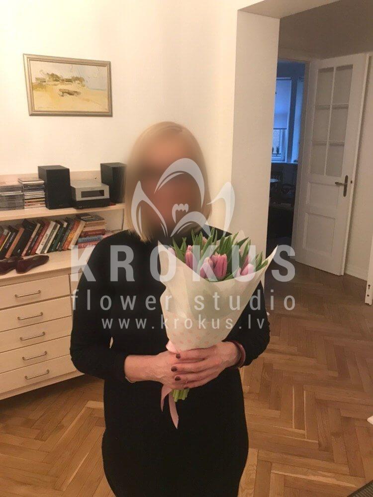 Deliver flowers to Rīga (tulips)