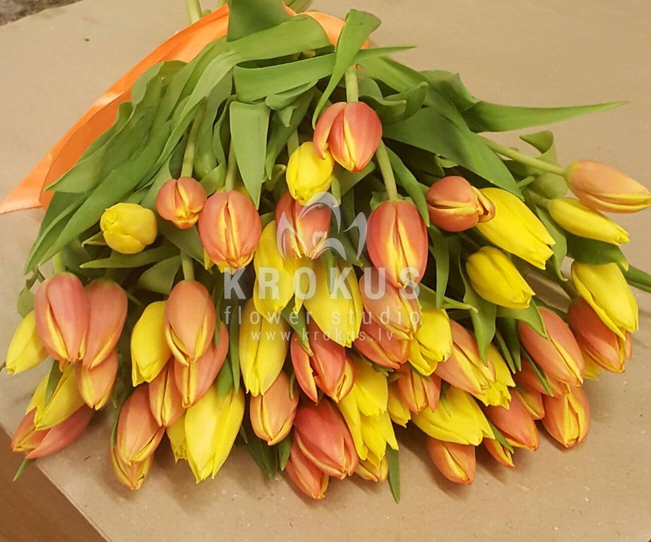 Deliver flowers to Latvia (tulips)