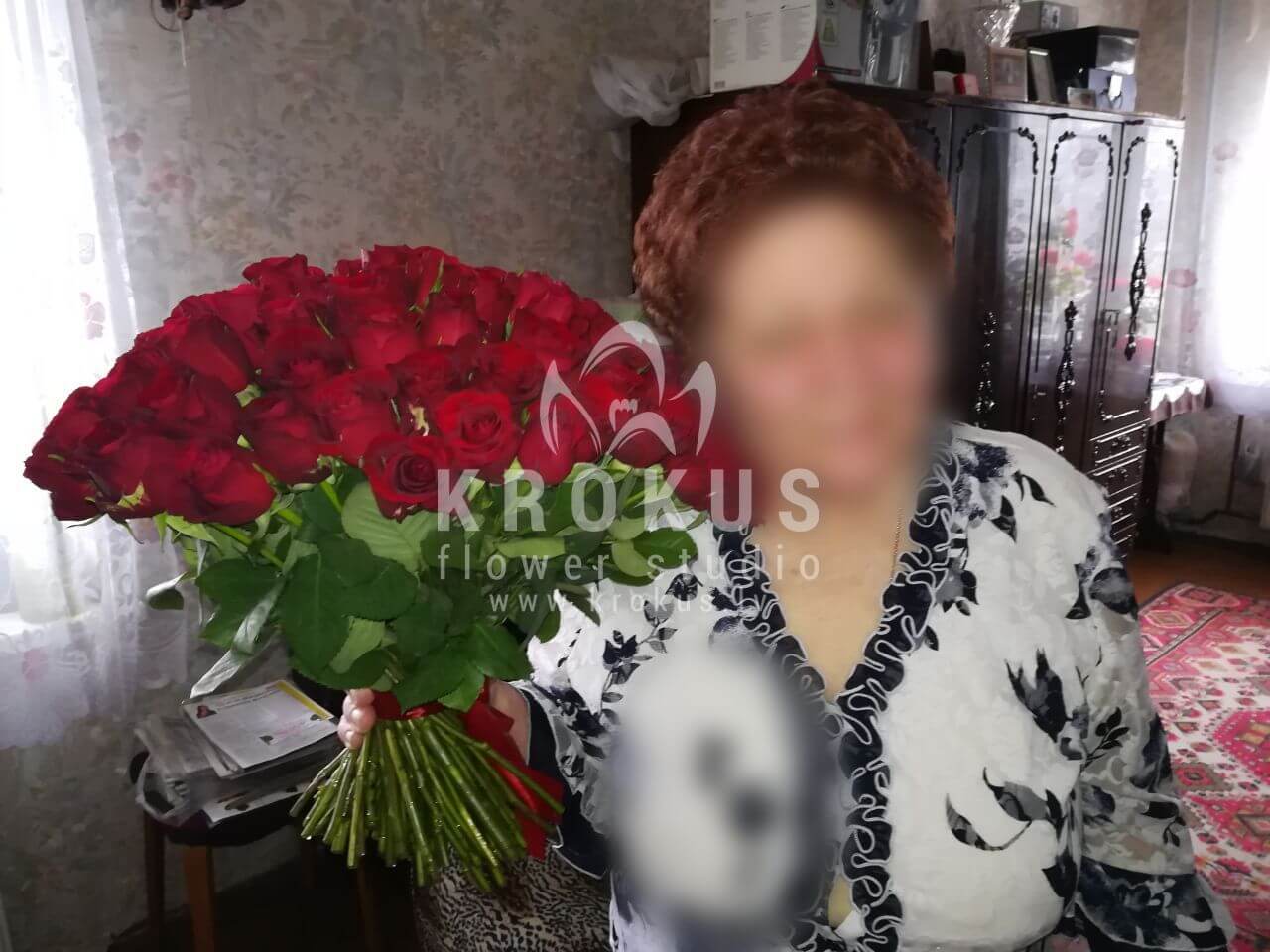 Deliver flowers to Rīga (red roses)