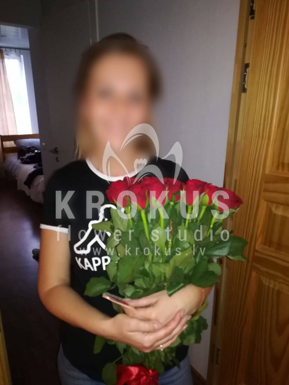 Deliver flowers to Rīga (decorilexskimmianoble fir)