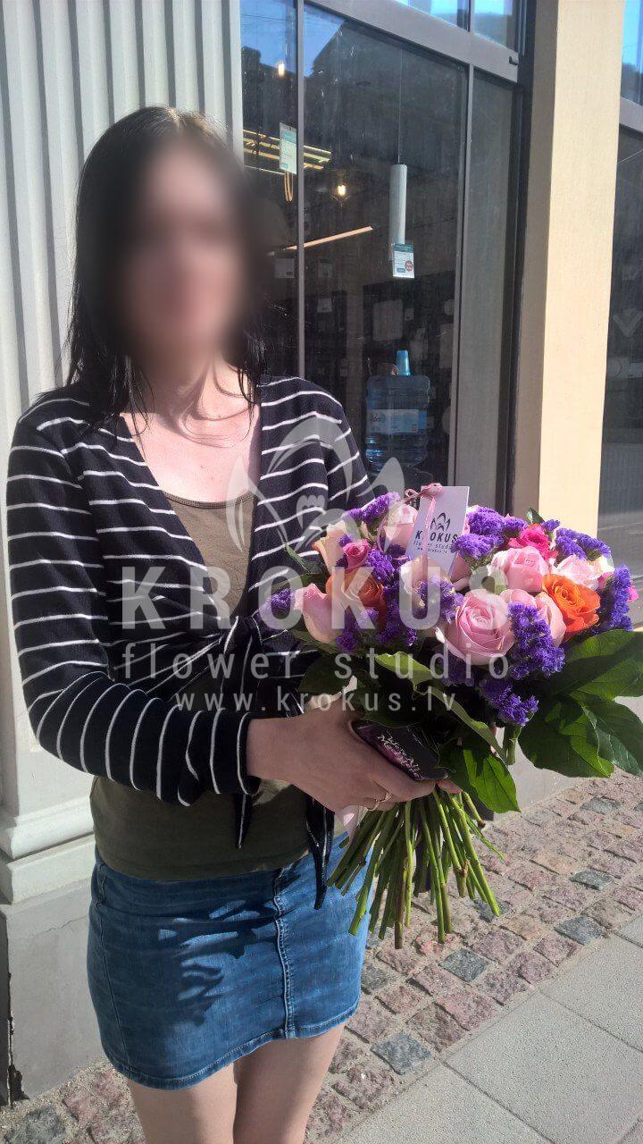 Deliver flowers to Rīga (pink roseswhite rosescream rosesstaticeorange roses)