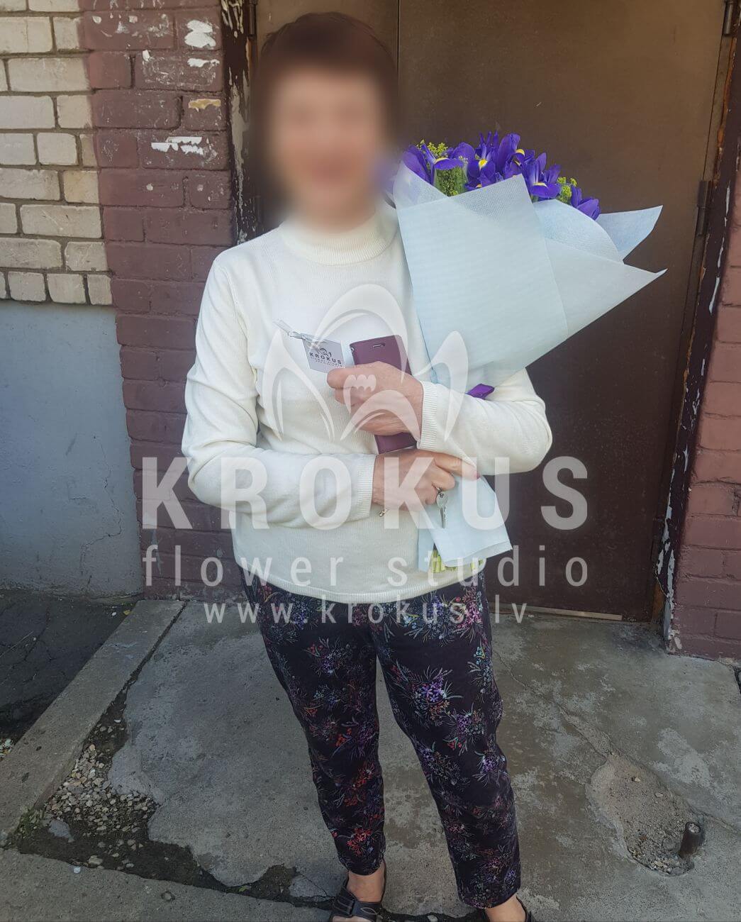 Deliver flowers to Rīga (irisesgree bell)