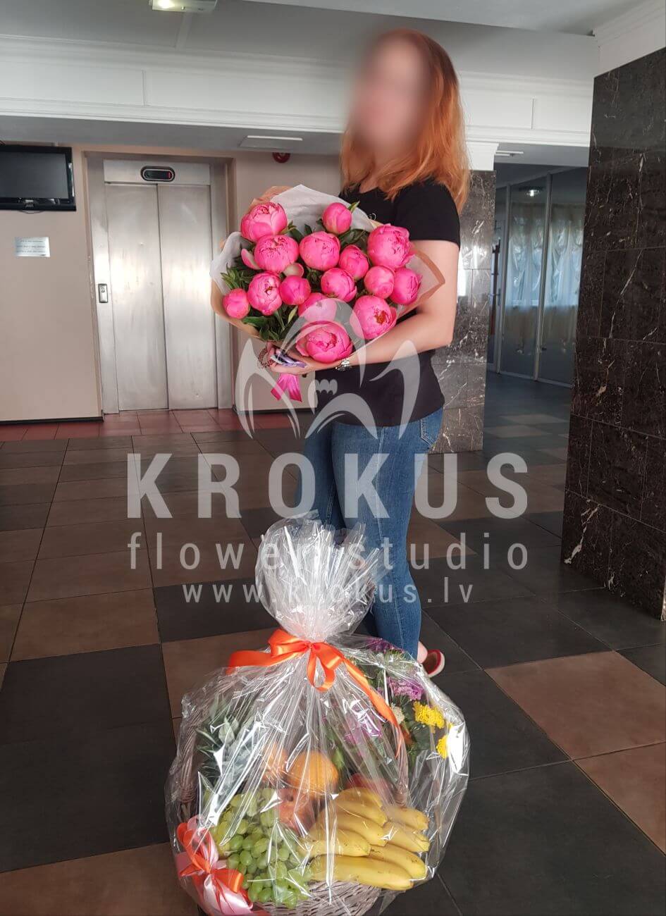 Deliver flowers to Rīga (peonies)