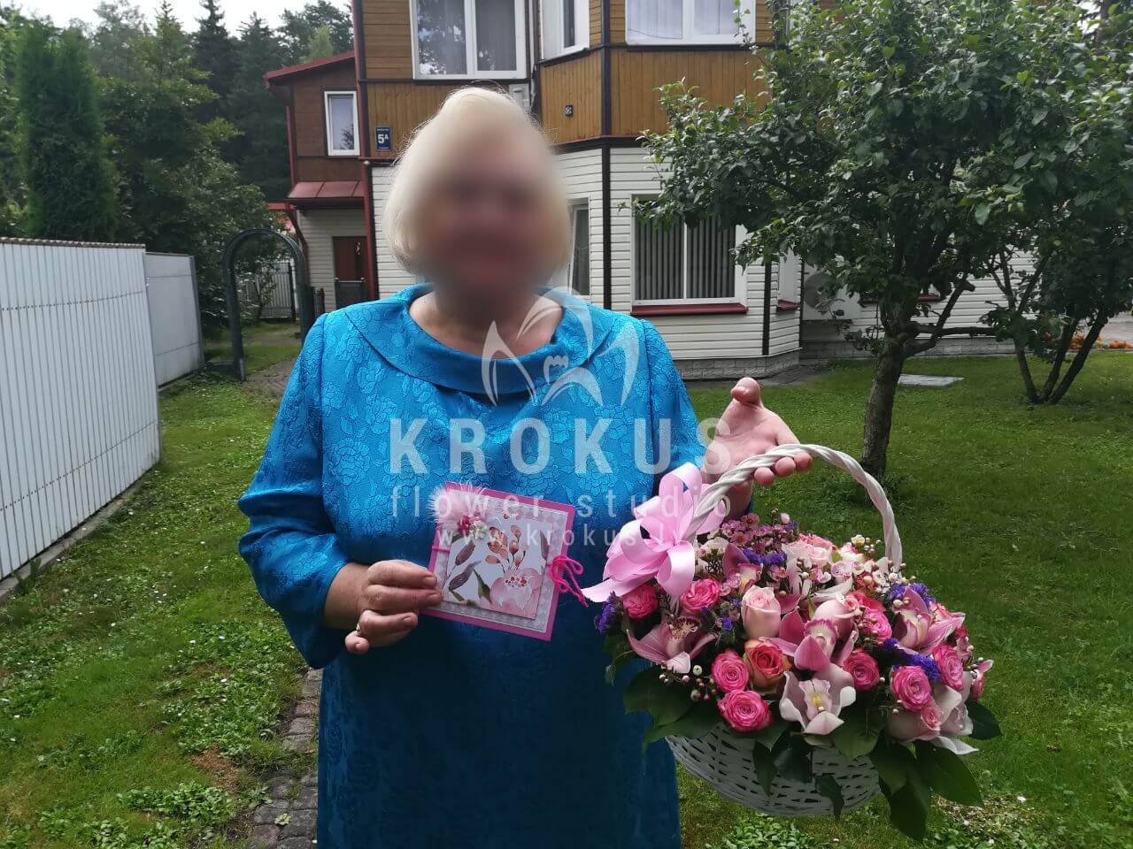 Ziedu piegāde Latvia Jūrmala (krūmrozesrozā rozesorhidejaswaxflowersalal (goltjēra)statice)