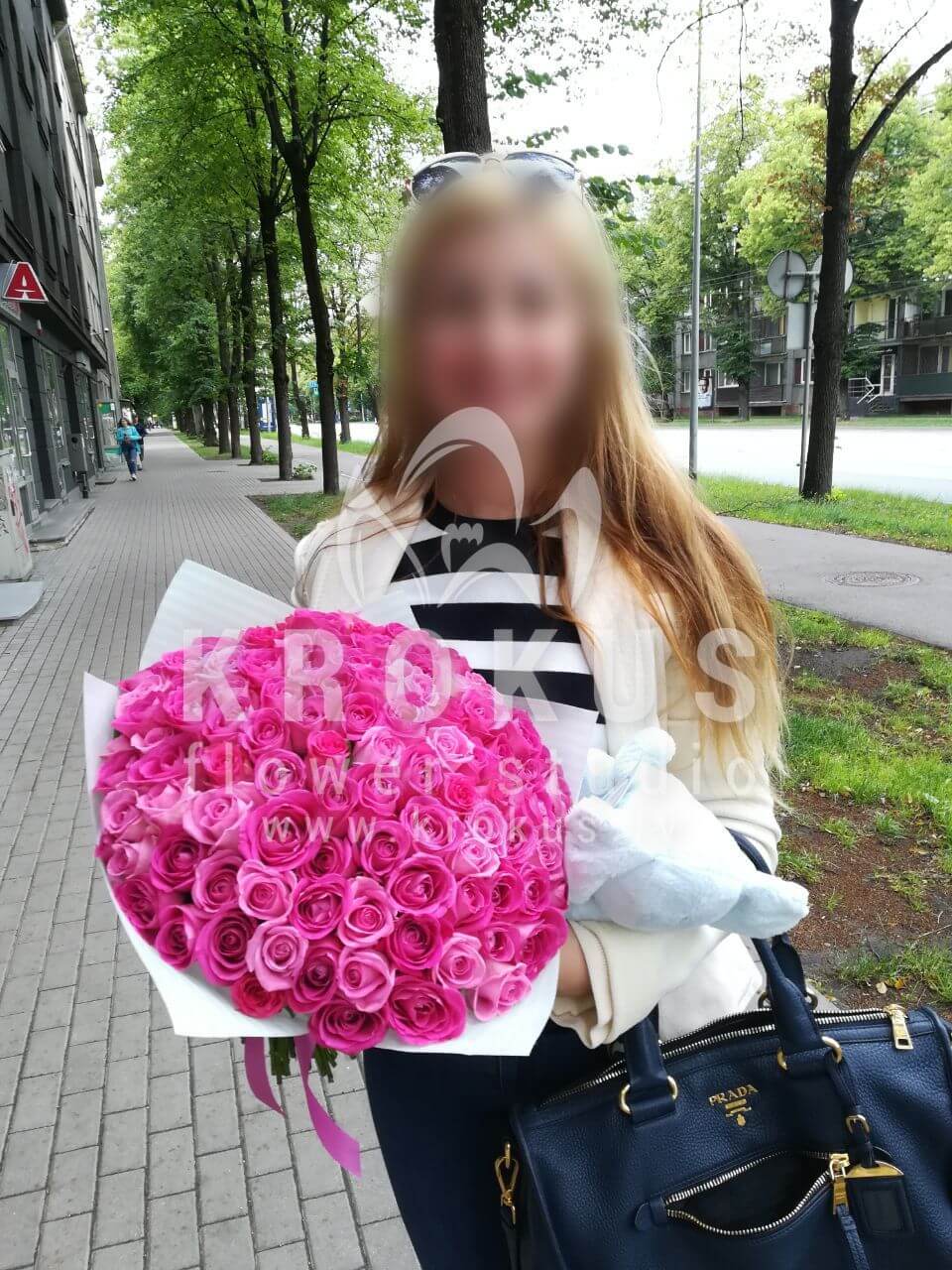 Deliver flowers to Rīga (pink roses)