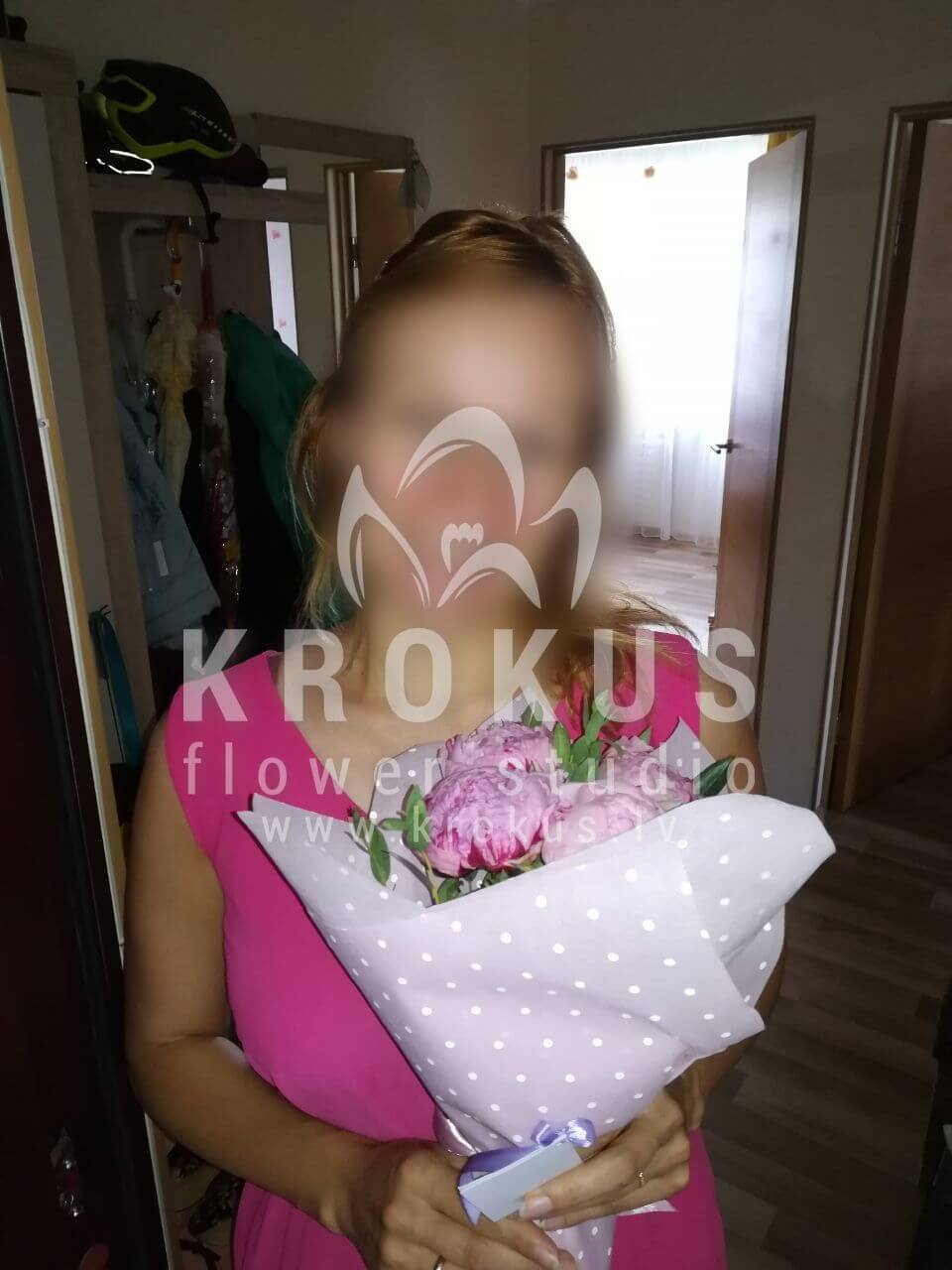 Deliver flowers to Rīga (peonies)