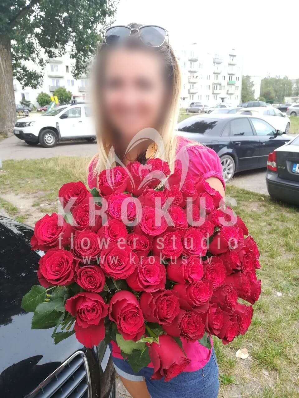 Доставка цветов в город Tukums (красные розы)