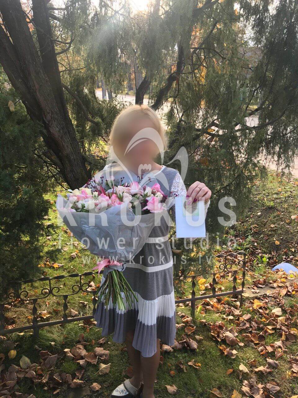 Доставка цветов в город Jelgava (кустовые розырозовые розыпротеяваксфлауэр)