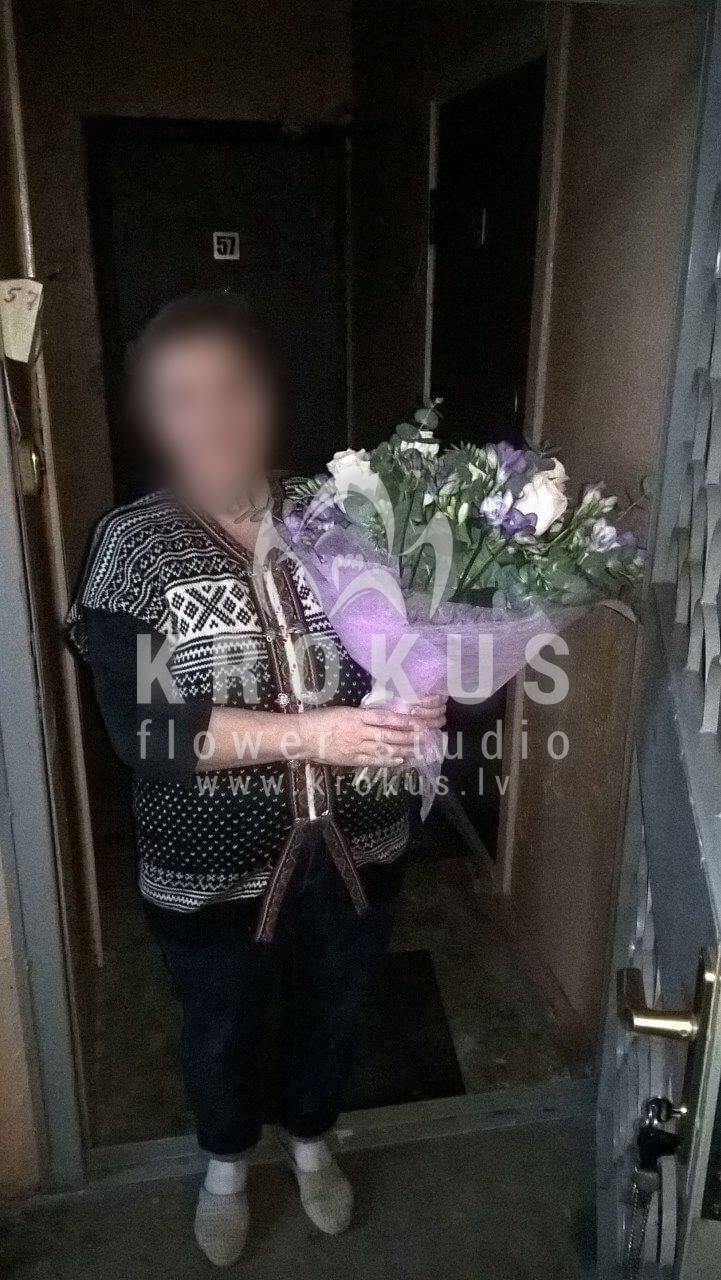 Deliver flowers to Latvia (pink rosesfreesiagum tree)