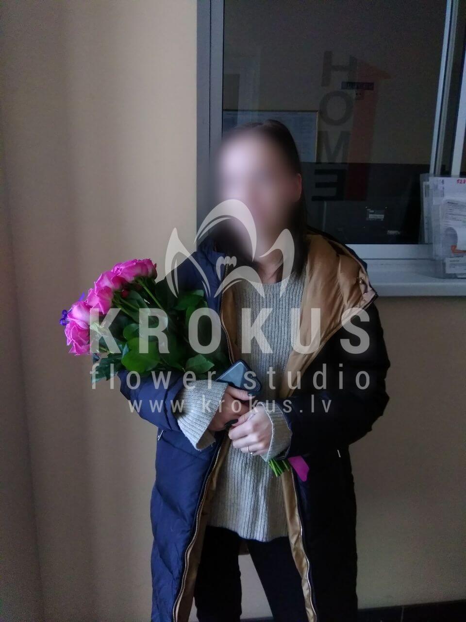 Deliver flowers to Rīga (pink roses)