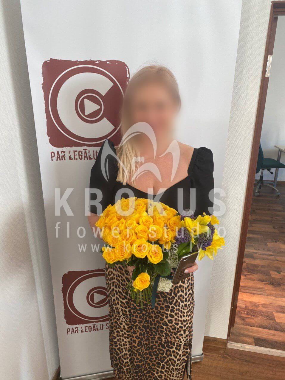 Ziedu piegāde Latvia Rīga (dzeltenas rozes)