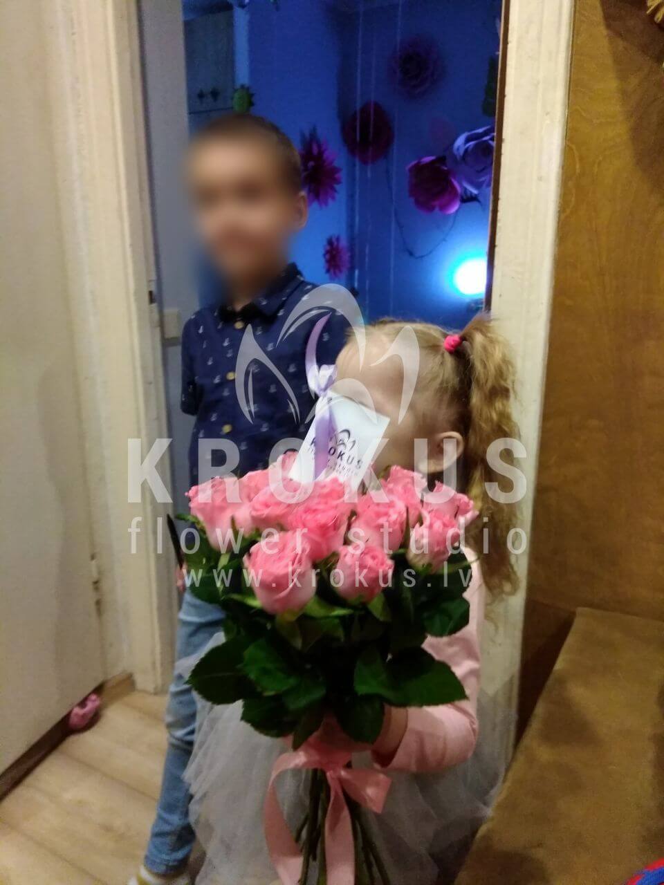 Deliver flowers to Ulbroka (pink roses)