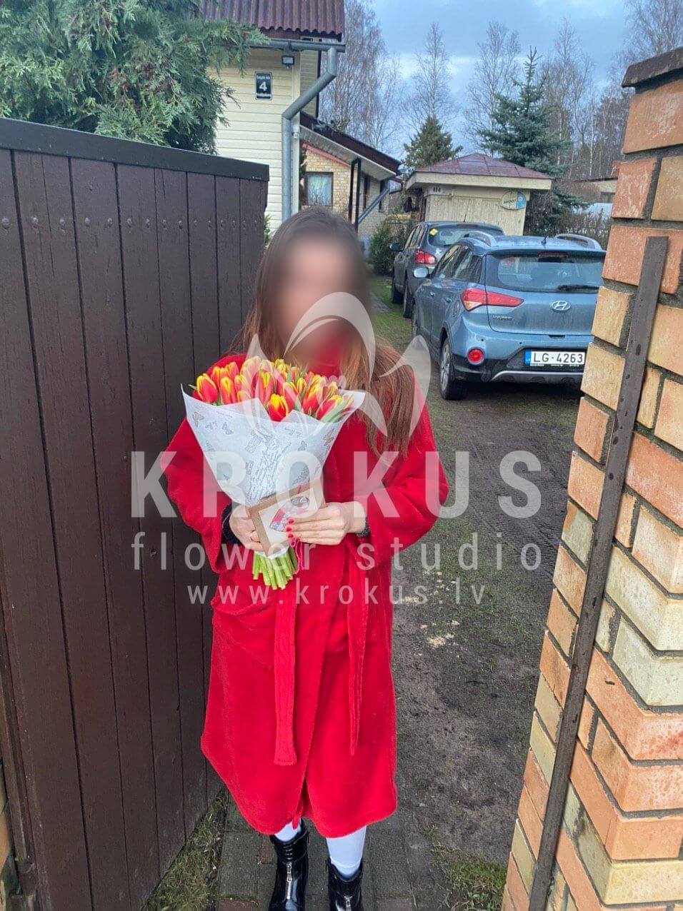 Deliver flowers to Garupe (tulips)