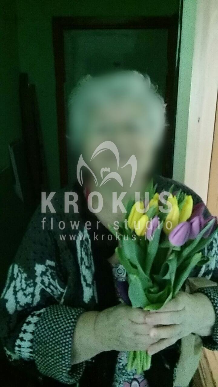 Deliver flowers to Rīga (red roses)