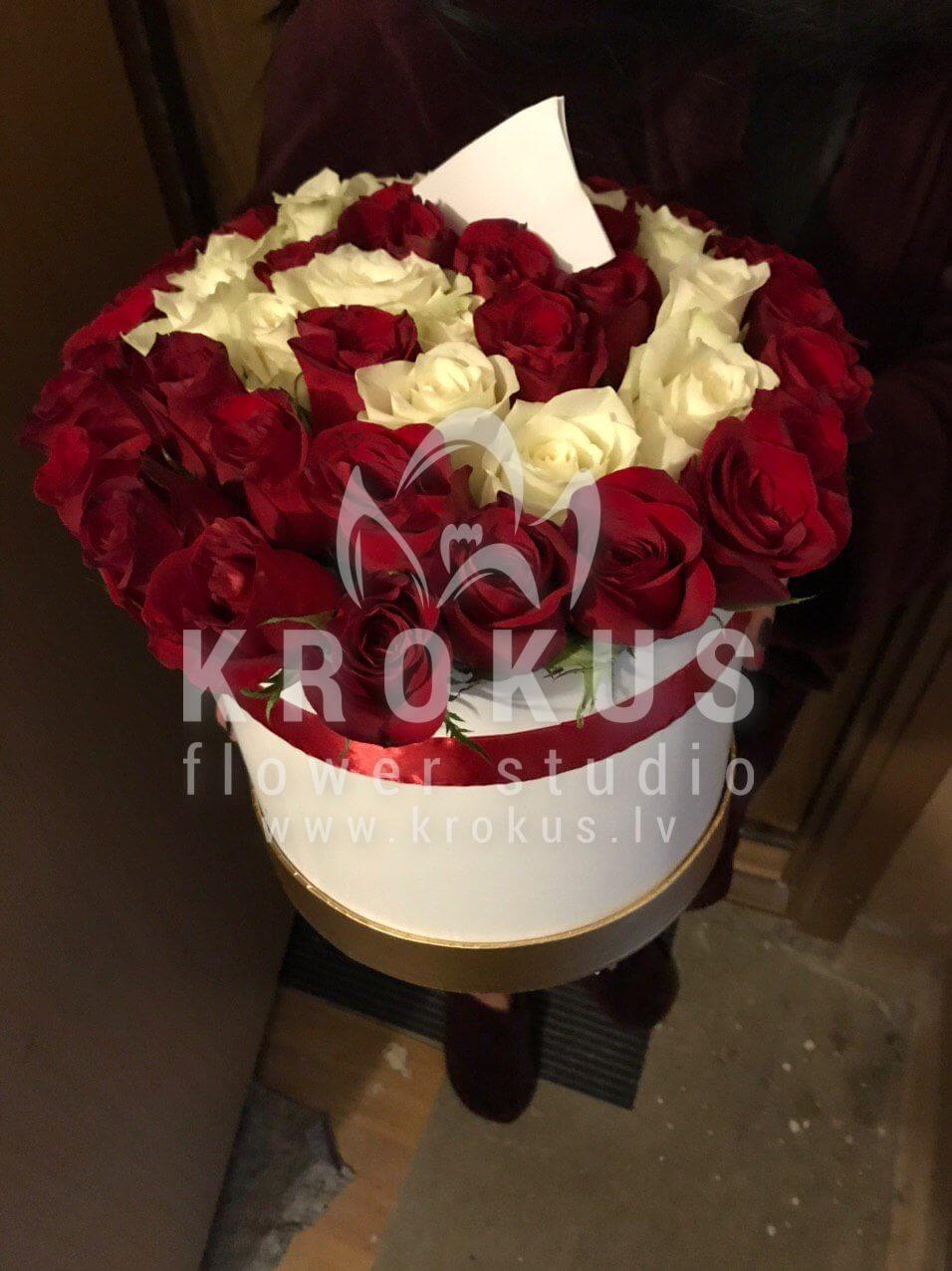 Deliver flowers to Ogre (stylish boxwhite rosesred roses)