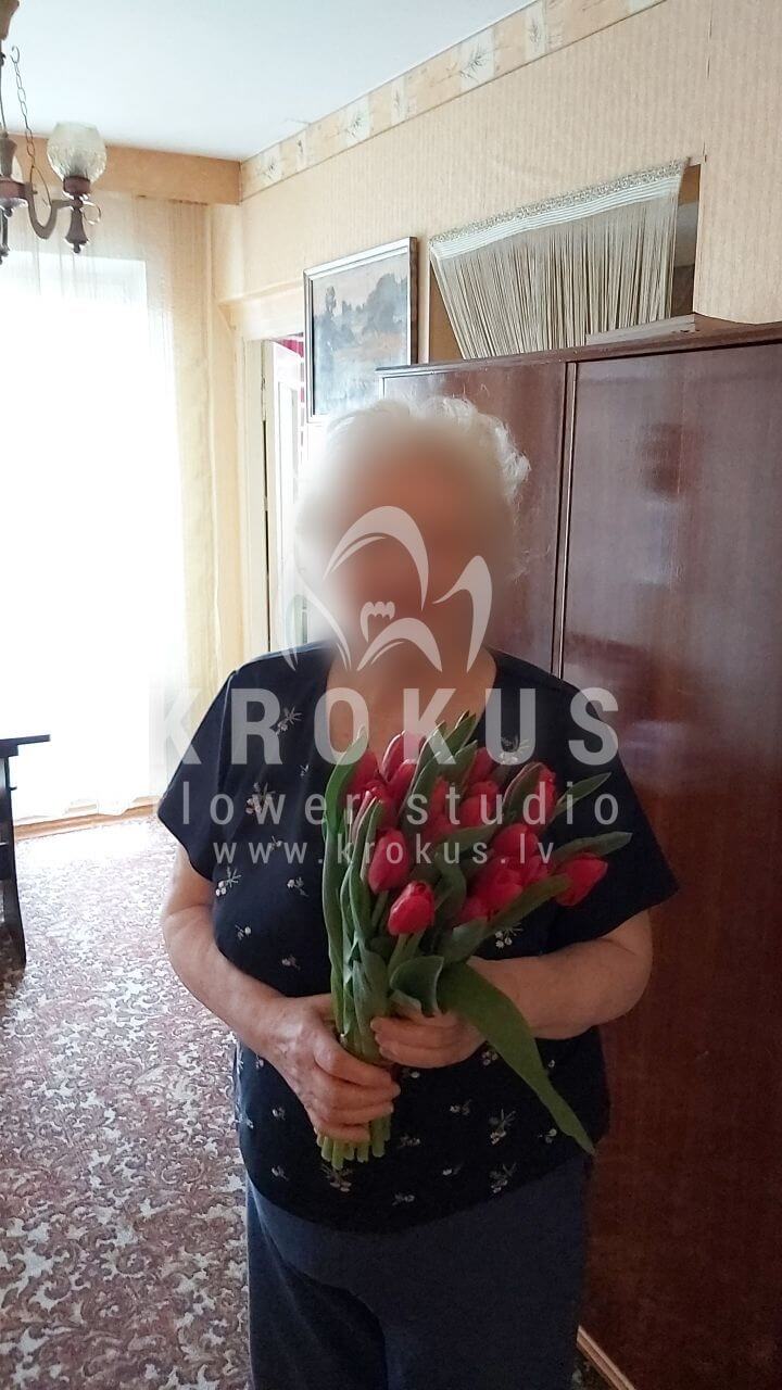 Deliver flowers to Rīga (tulips)