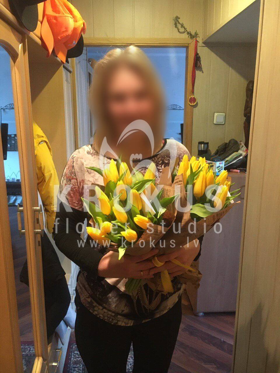 Deliver flowers to Rīga (tulips)