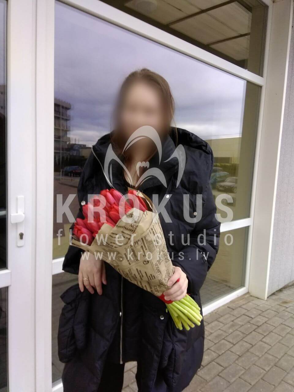 Deliver flowers to Rīga (tulips)