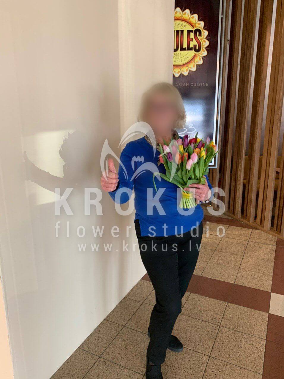 Deliver flowers to Rīga (tulips)